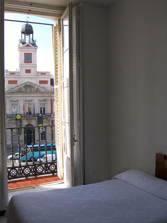 Hostal Americano Madrid Room photo
