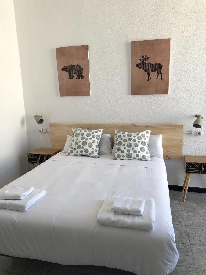 Hostal Americano Madrid Exterior photo