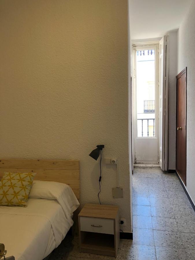 Hostal Americano Madrid Exterior photo