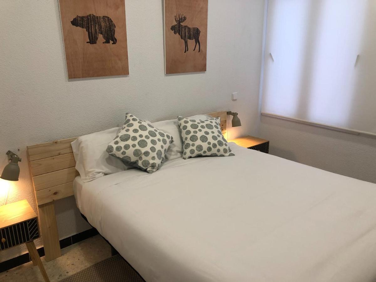 Hostal Americano Madrid Exterior photo